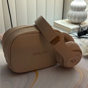 Beats Studio Pro x Kim Kardashian Moon Color Headphone